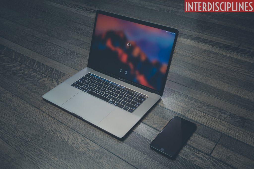 Macbook Pro and Space Gray Iphone 6